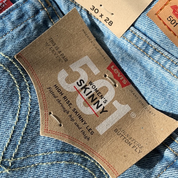 Levi’s 501 Skinny Jeans - Picture 8 of 8